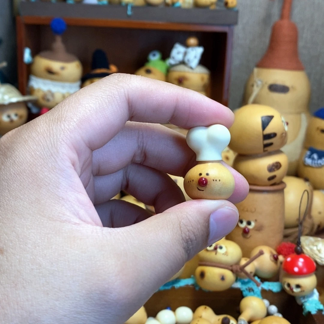 豆豆眼红鼻子鸡腿小可爱