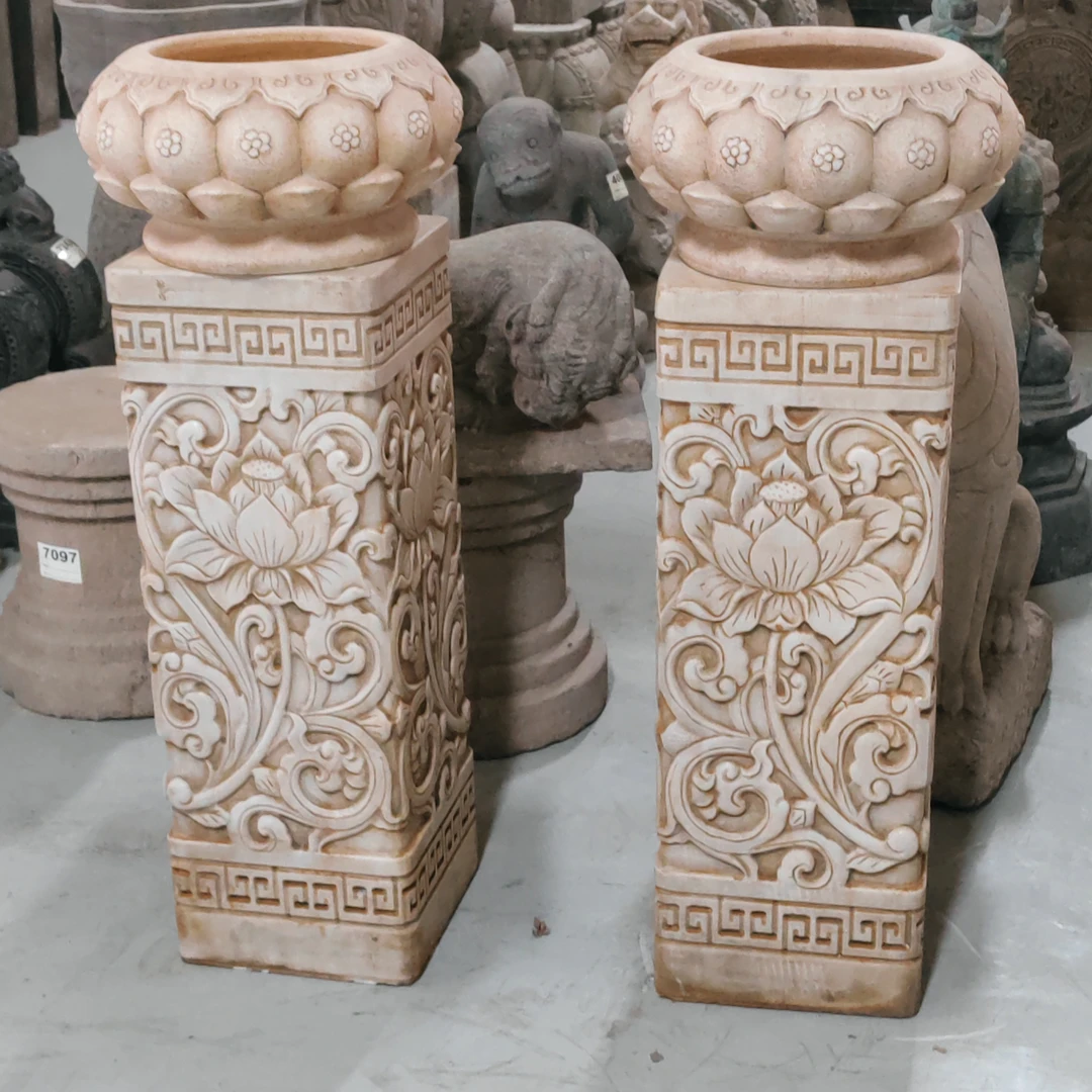 石雕，品相如图，盆柱一套