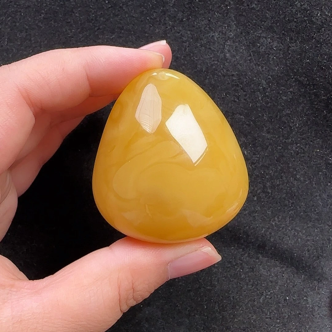 蜜蜡未镶嵌珠宝奇石
