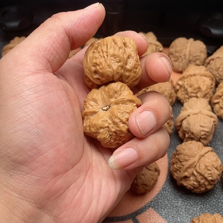 桃核吊坠小****！蛤蟆头蛤蟆