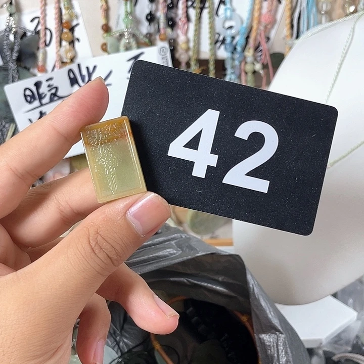 蛇纹石玉合金颈饰