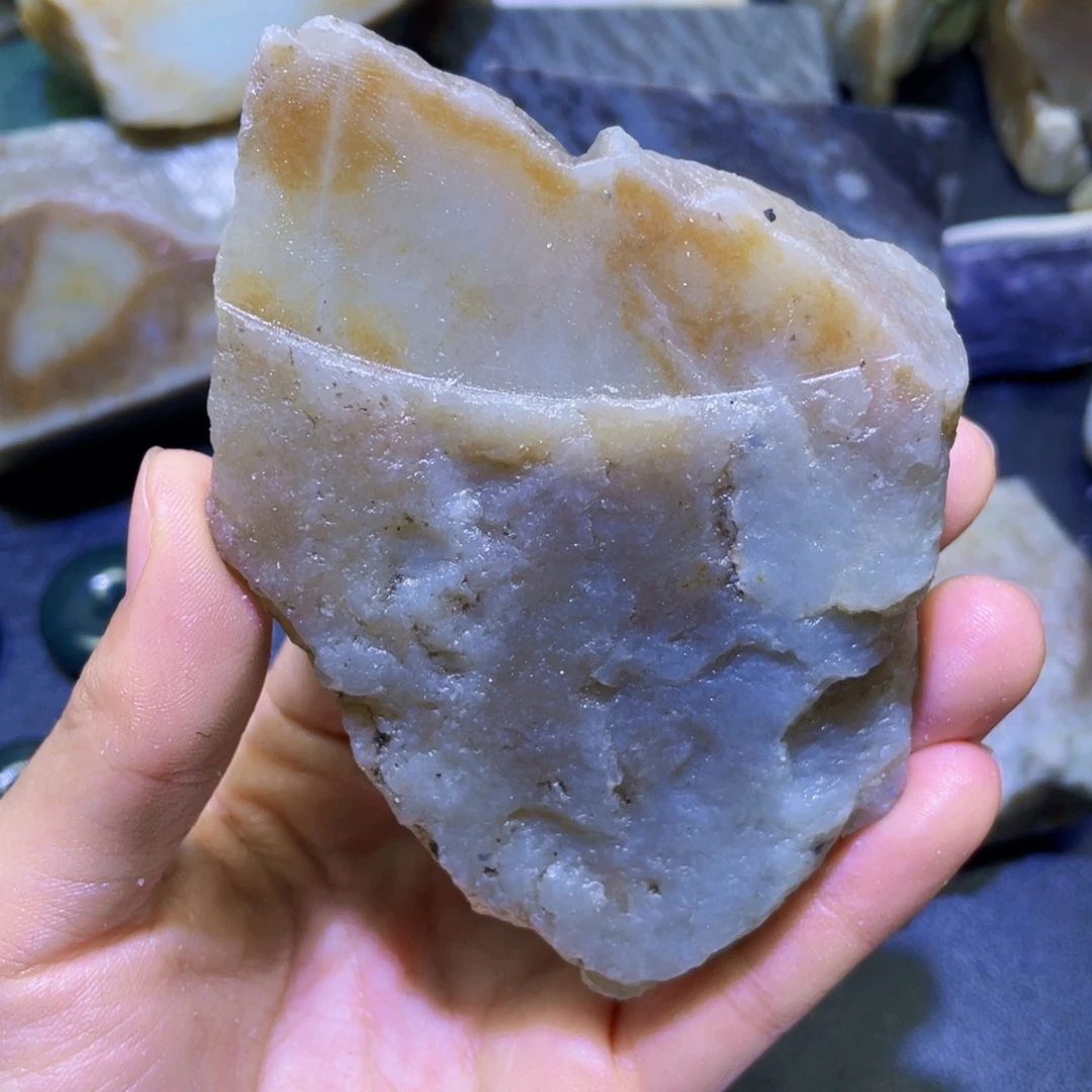 和田玉未镶嵌珠宝半成品