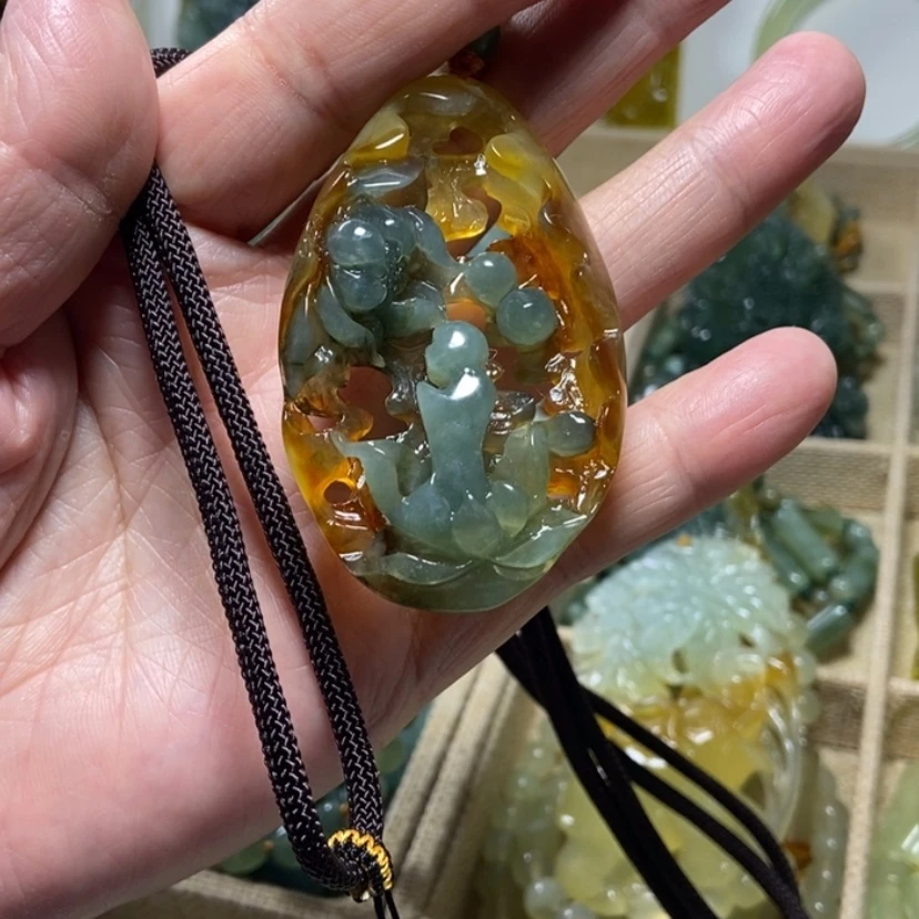 【闪购商品】未镶嵌蛇纹石玉颈饰无**雄