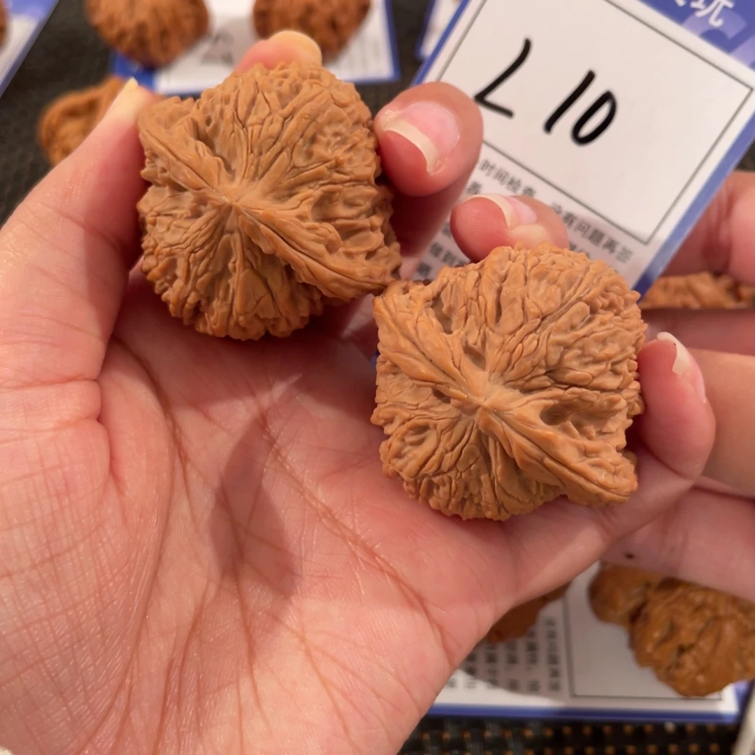 文玩核桃把件L10边44+ 全品南疆