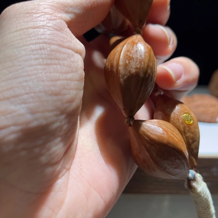 —***—文玩核桃吊坠核桃c171