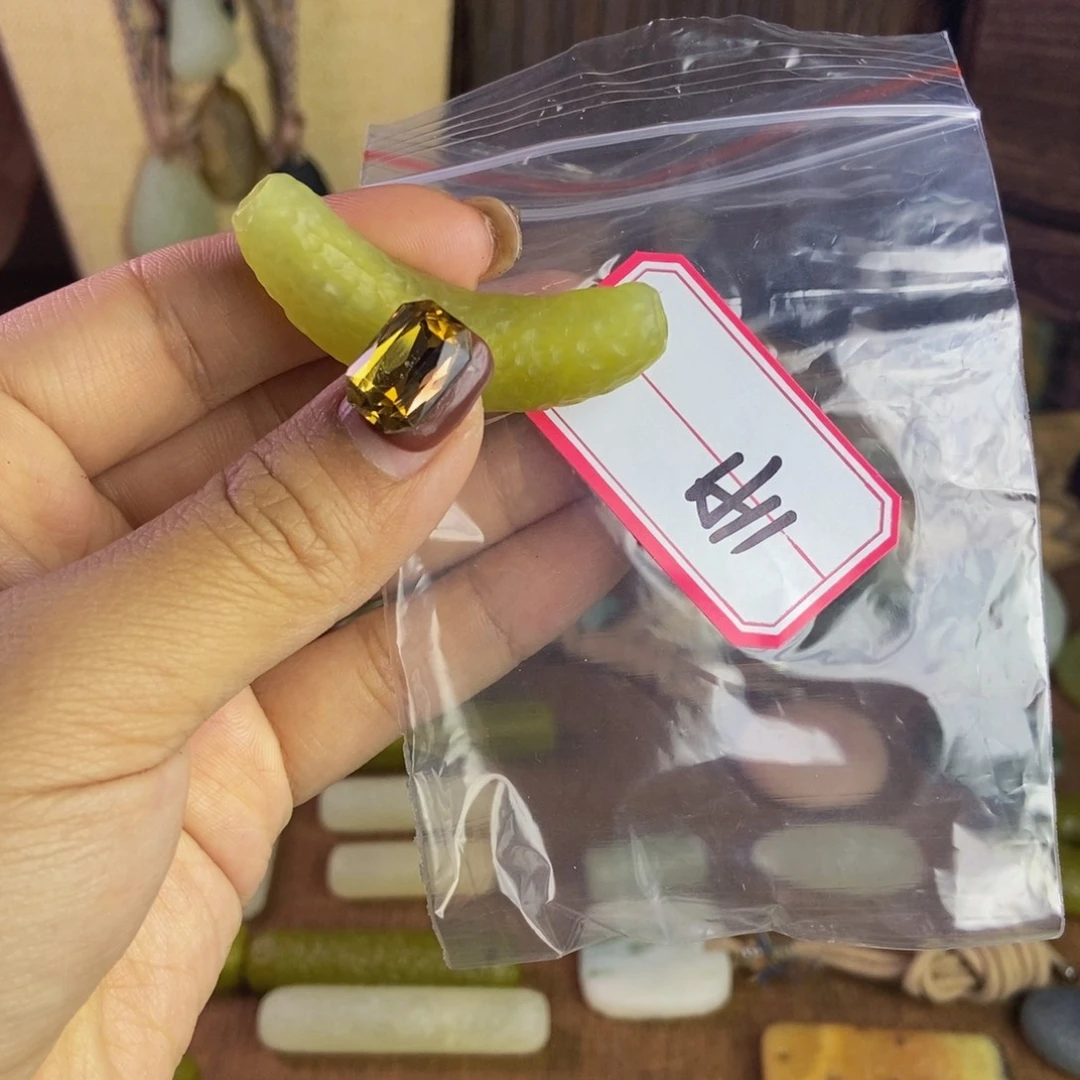 蛇纹石玉手链未镶嵌小***媚