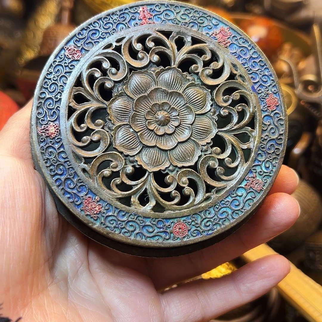 精美铜器工艺品等