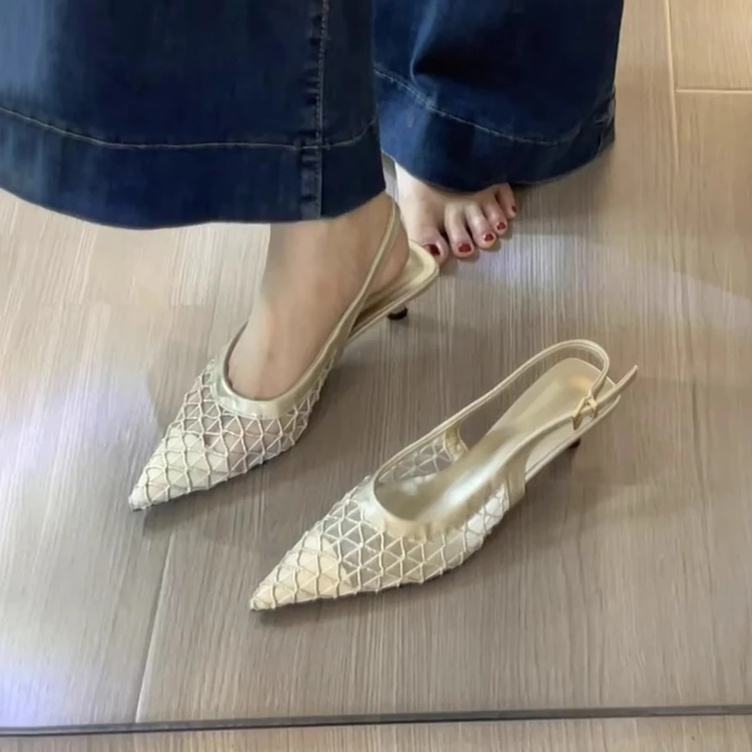 羊皮版~法式气质网纱镂空包头凉鞋浅口细跟一字扣带尖头高跟鞋女