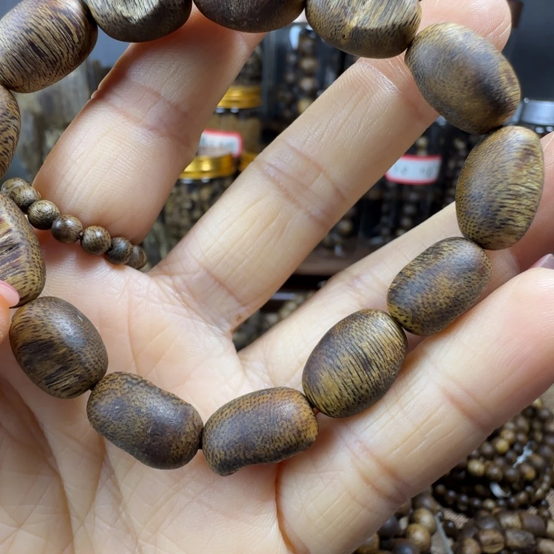 沉香碎屑沉香10瘤疤珠