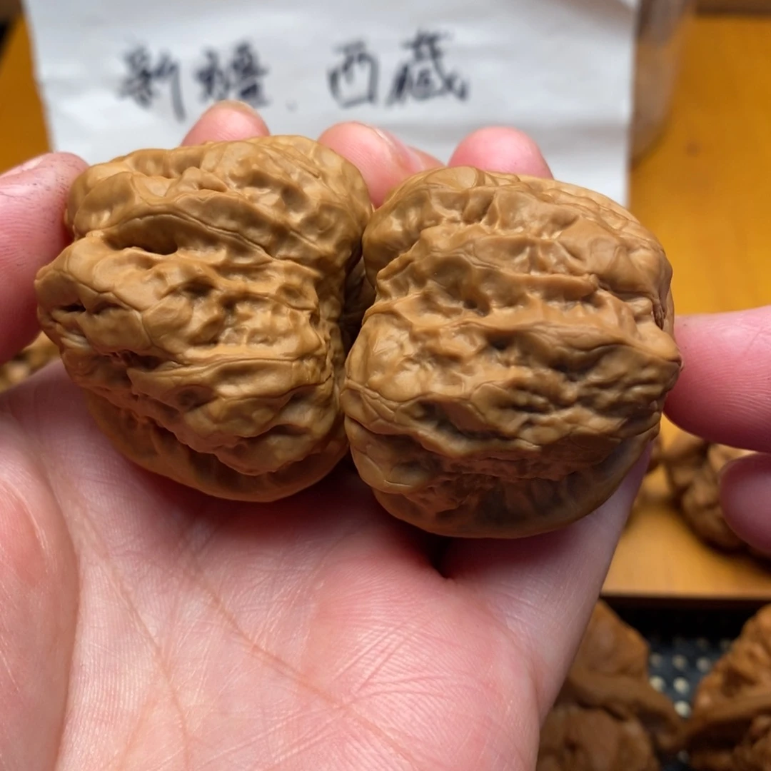 文玩核桃把件全品边39左右