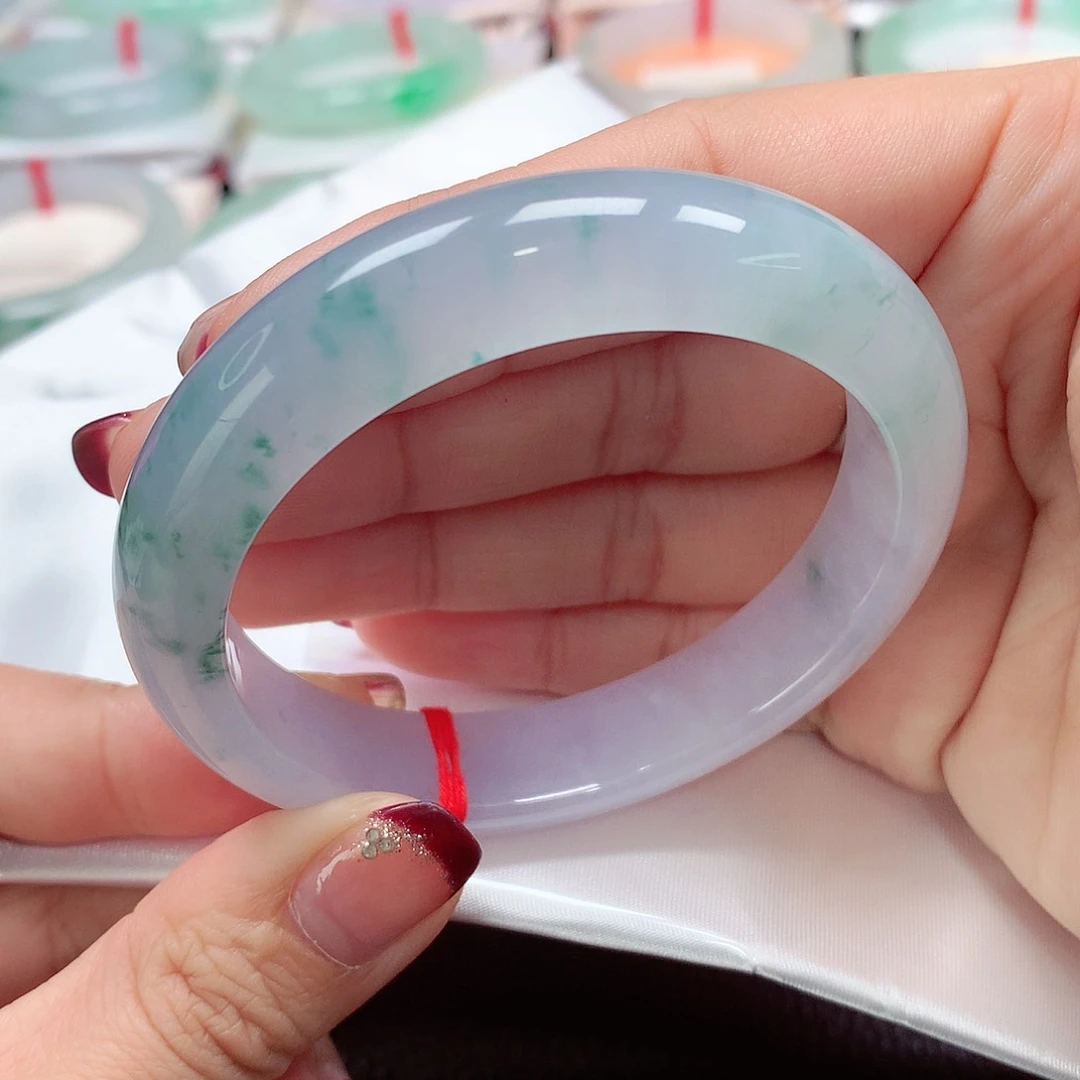 翡翠手镯未镶嵌天然A货翡翠