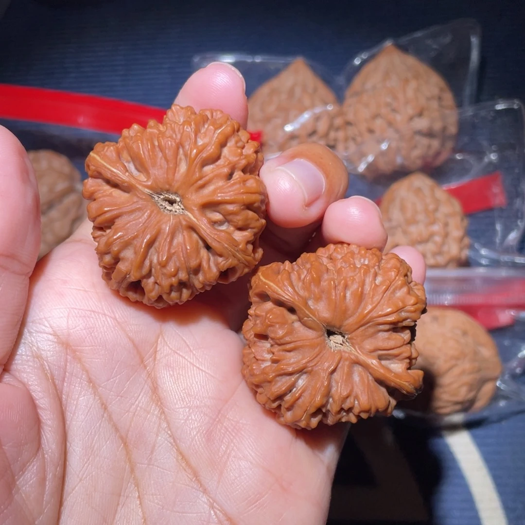 文玩核桃吊坠全品石墩39