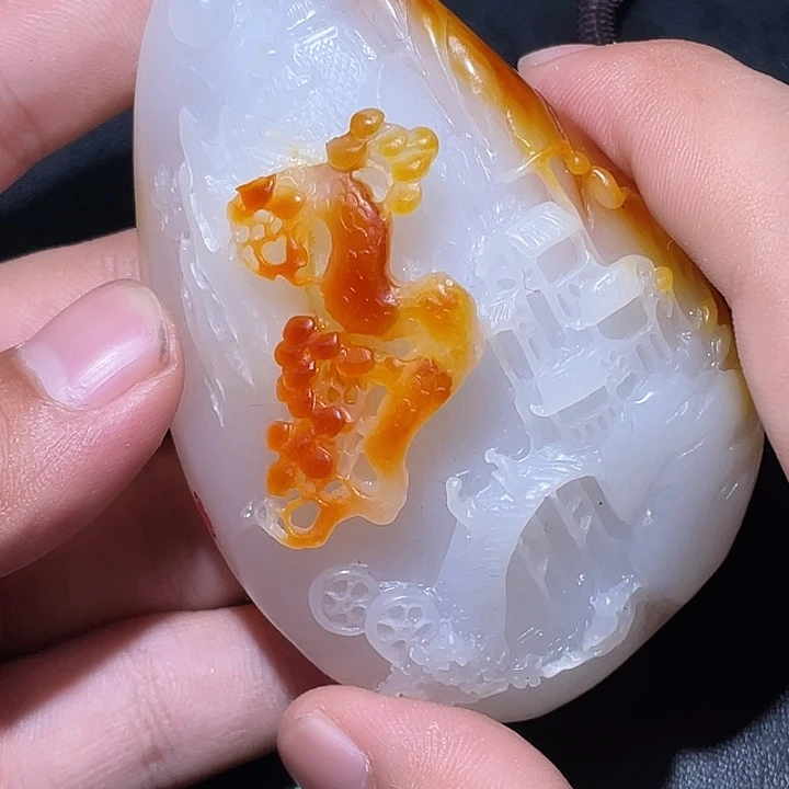 林***总颈饰未镶嵌和田玉CC