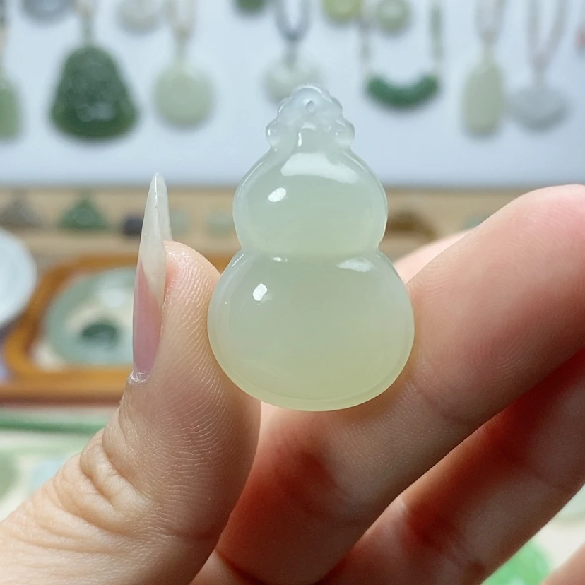 【闪购商品】颈饰未镶嵌和田玉