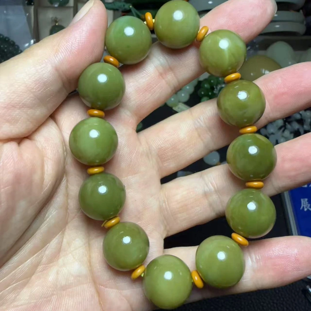 新疆且末黑羊洞老料卡16和田玉黄加绿手串