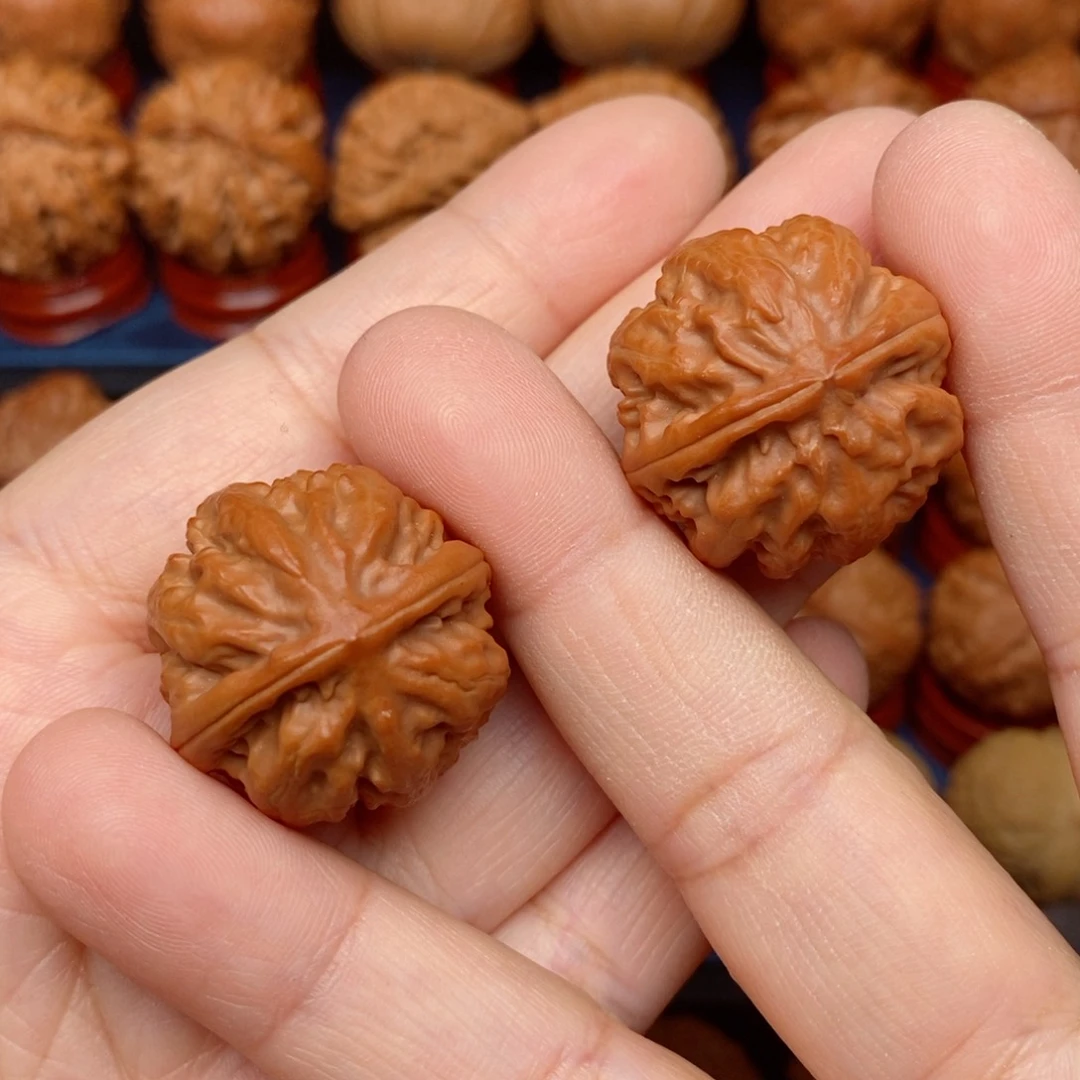 把件文玩核桃手捻粗筋八棱