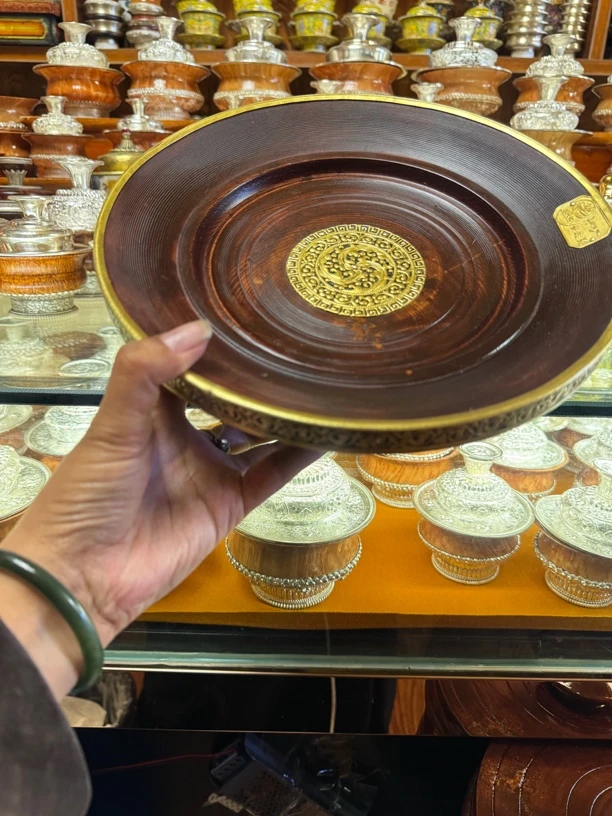 精品木头做的果盘包边纯黄铜一对