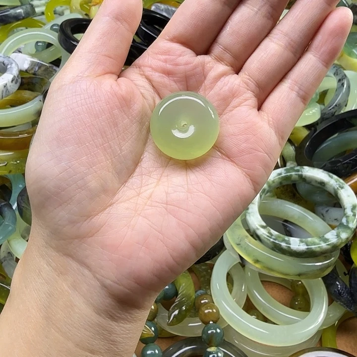 蛇纹石玉未镶嵌岫玉蛇纹石手镯