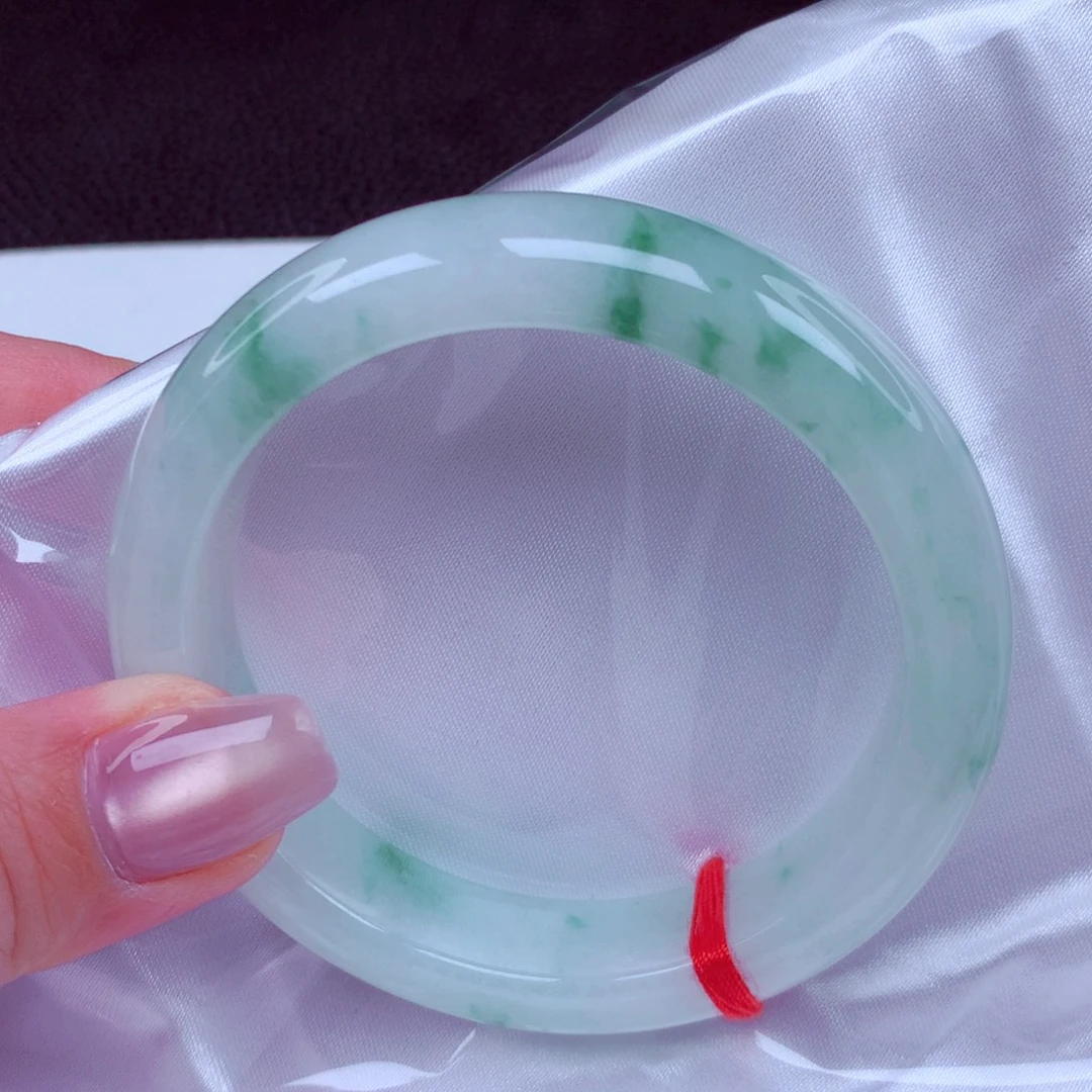 翡翠未镶嵌手镯手镯