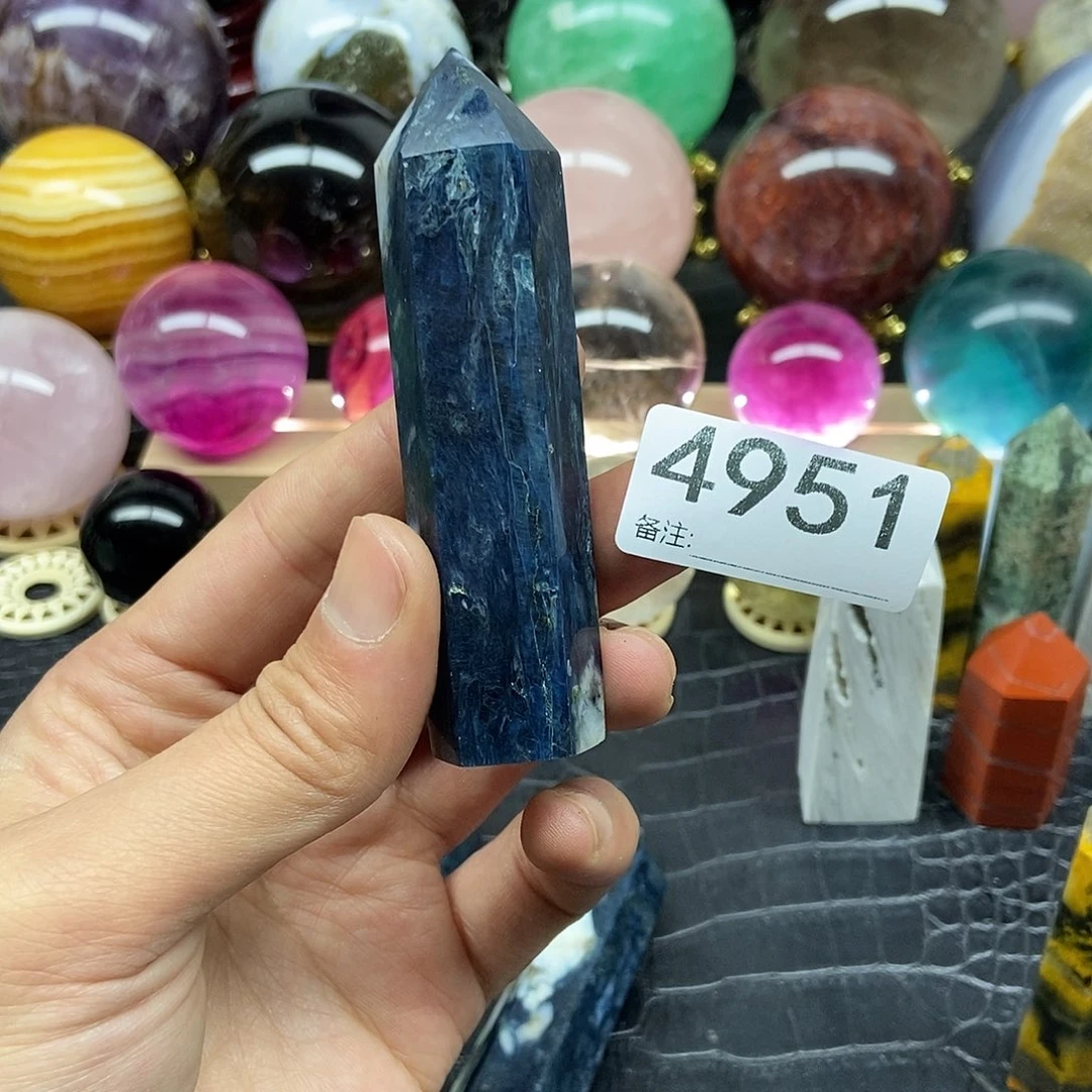 水晶摆件未镶嵌心****镜摆件