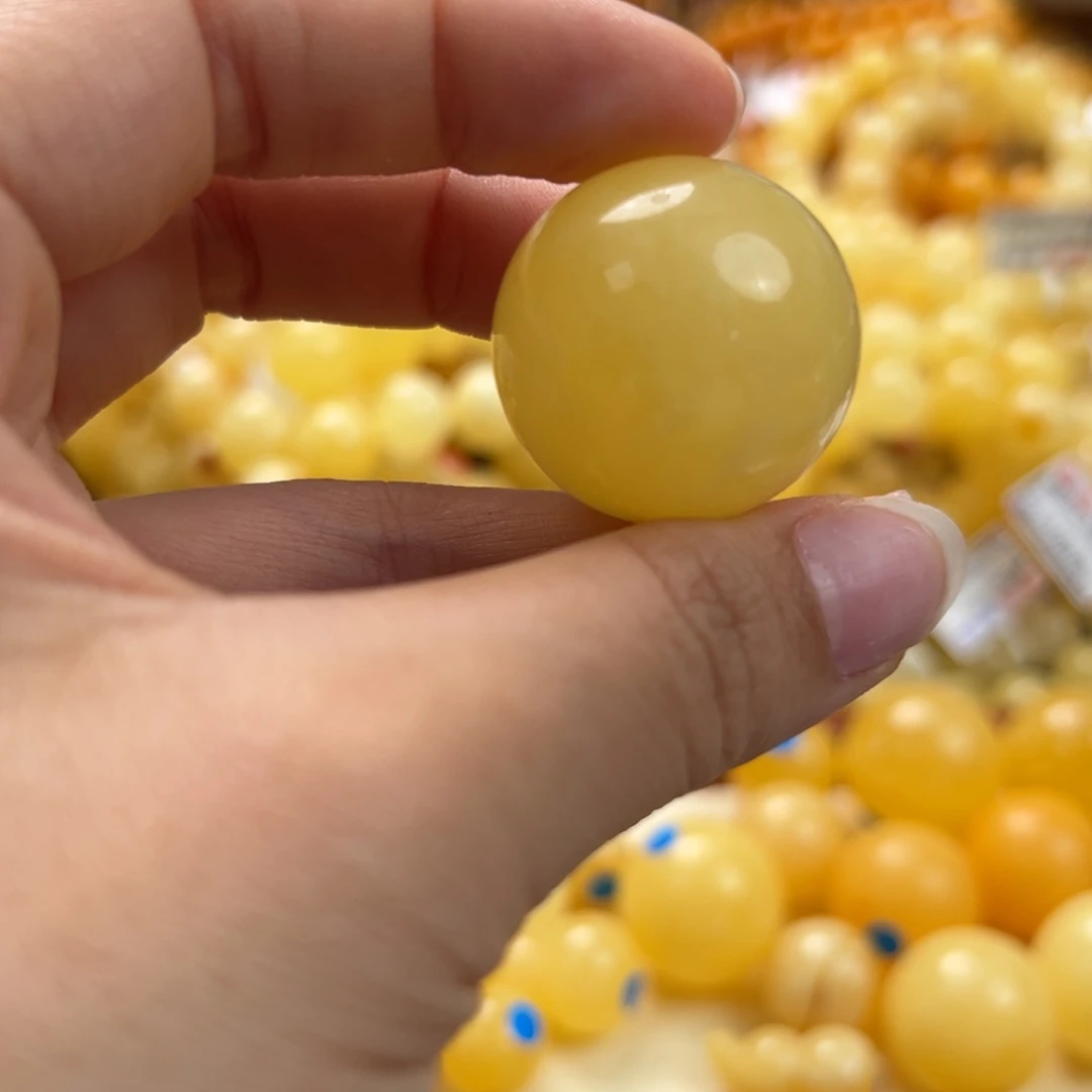未镶嵌琥珀珠宝奇石