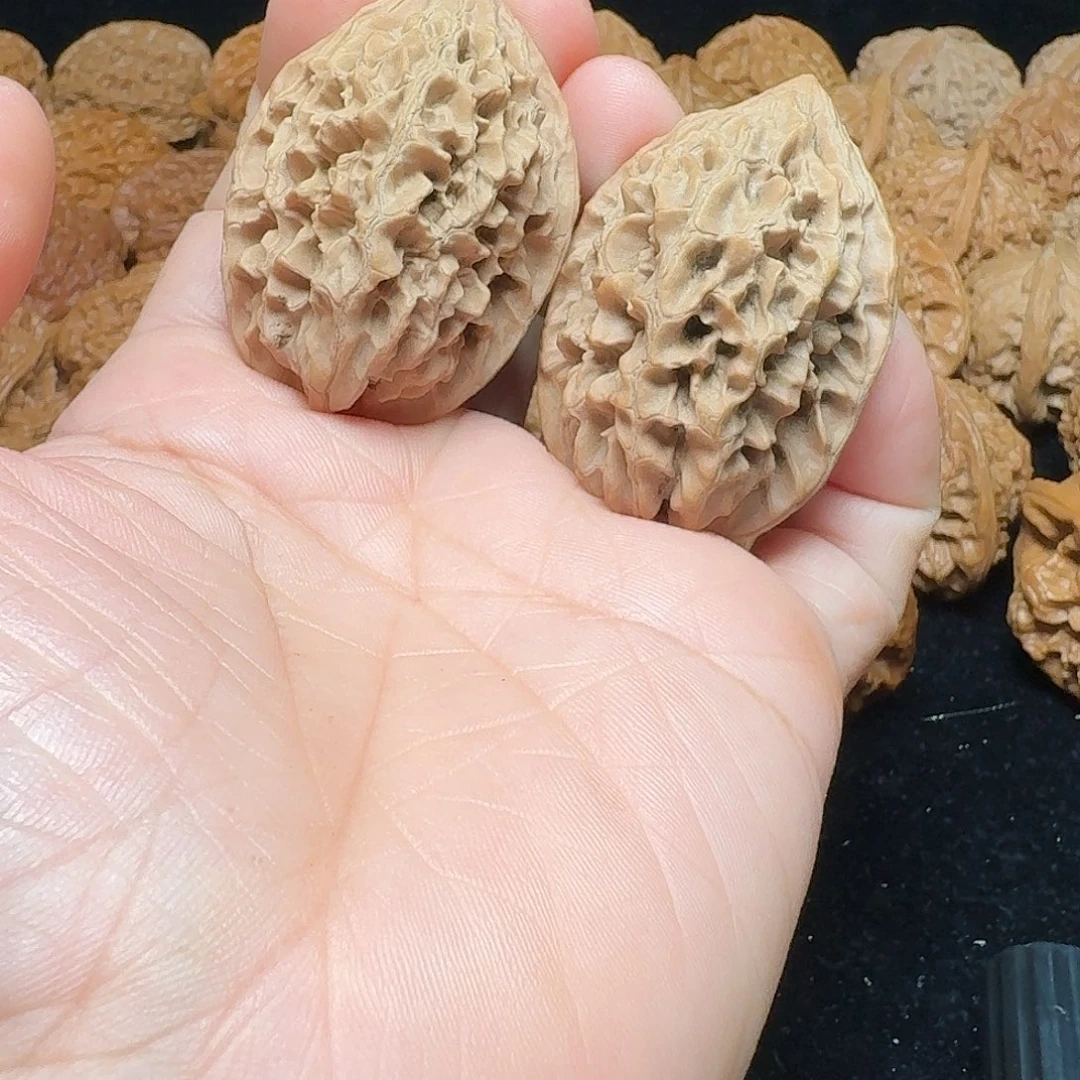 桃核吊坠招财鼠，全品，34