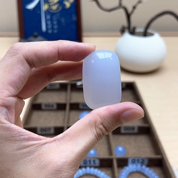 未镶嵌玛瑙/玉髓珠宝奇石