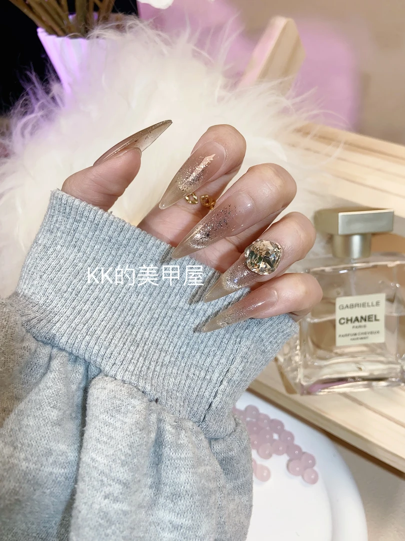 拿铁美拉德微笑猫眼渐变网红纯手工穿戴甲