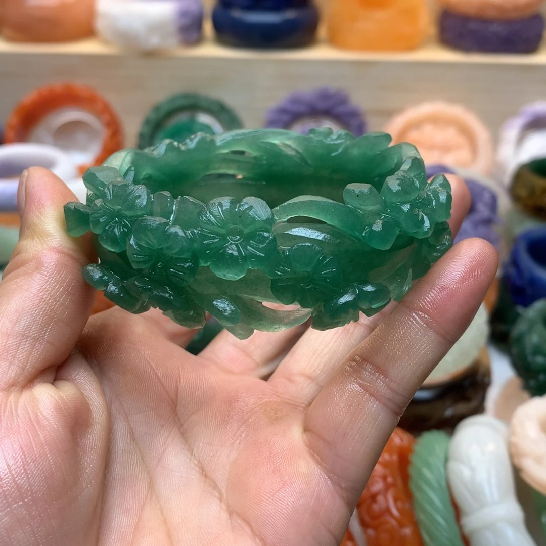未镶嵌手镯石英质玉风****画
