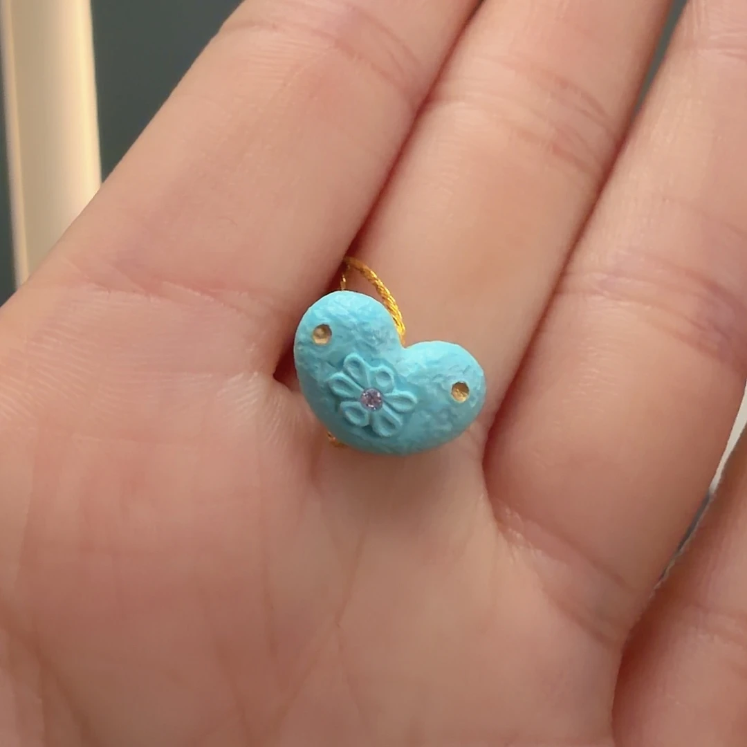 绿松石未镶嵌颈饰