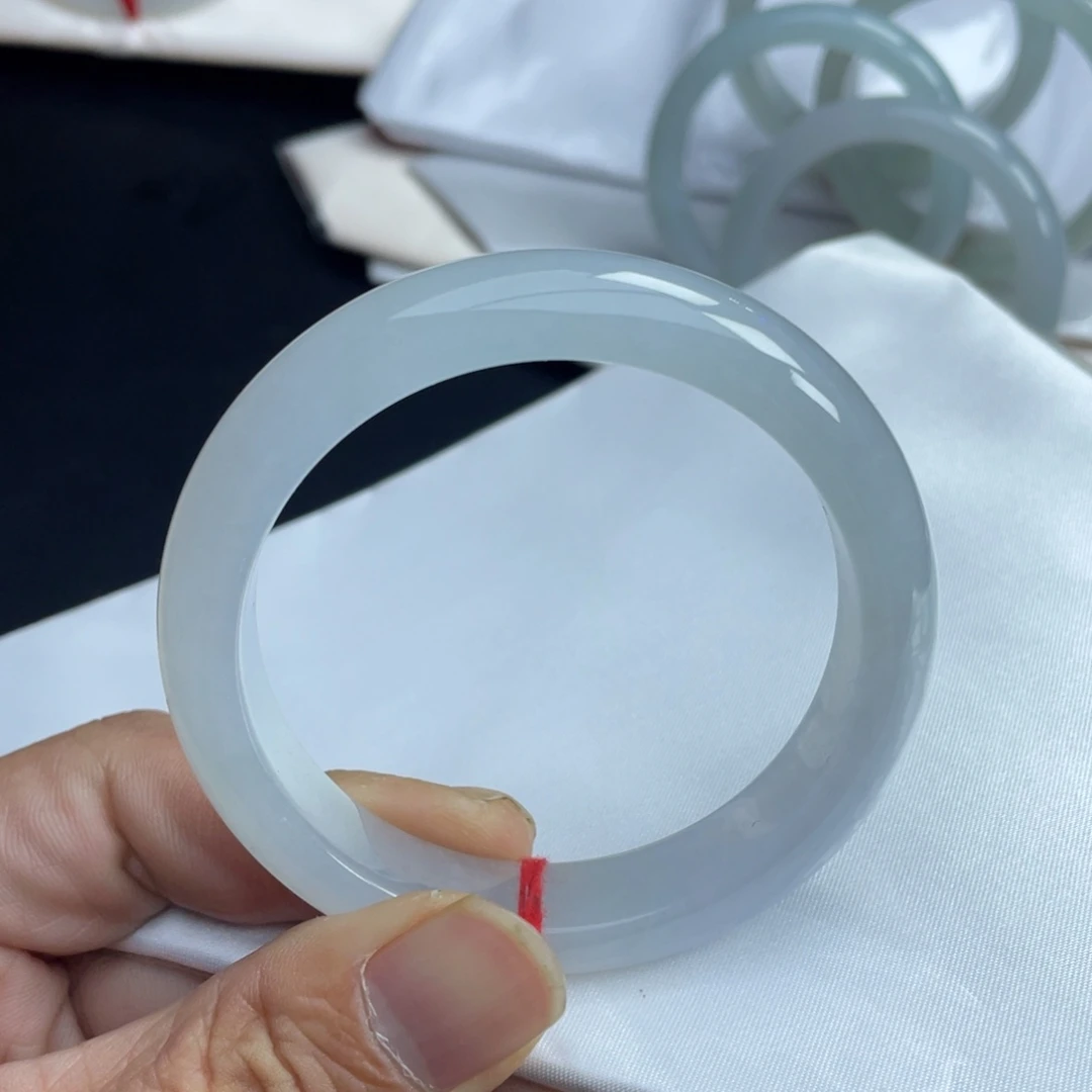 翡翠未镶嵌手镯57.8糯冰白月光种老肉细起胶起莹