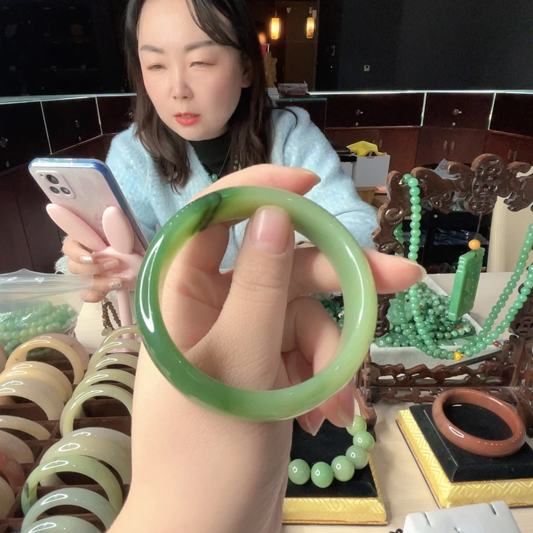 密玉（石英质玉）未镶嵌颈饰55、5