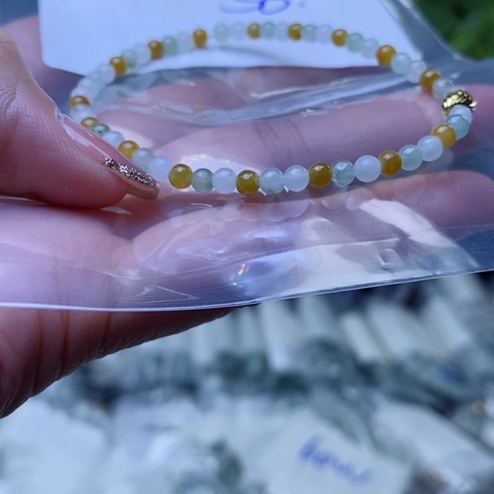 定制翡翠未镶嵌珠串