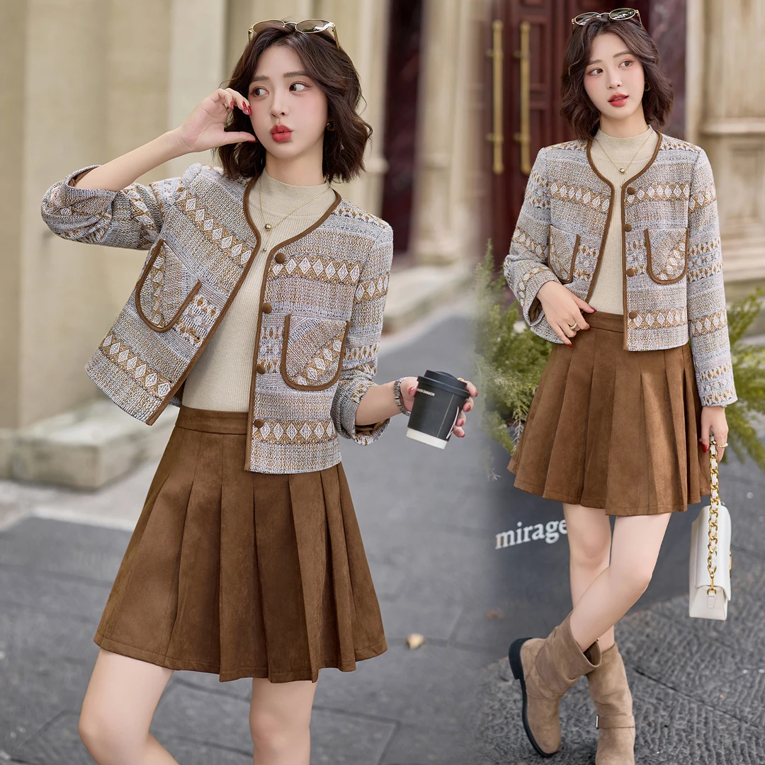 法式小香风毛呢套装裙女2025秋冬新款小个子洋气减龄百褶裙两件套