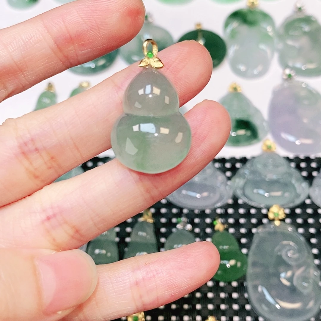 吊坠(不含链)18K金镶嵌翡翠