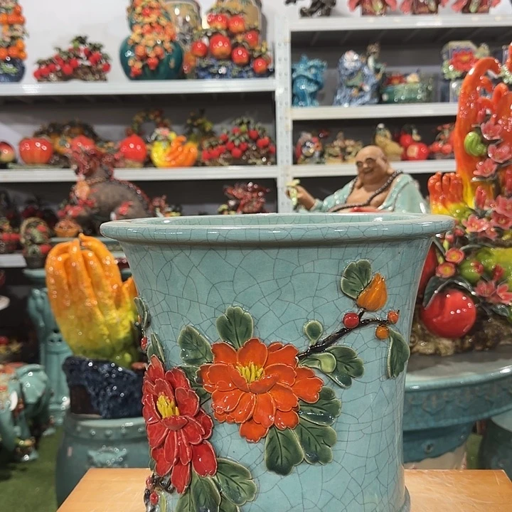 红陶攀岭南100,000花盆