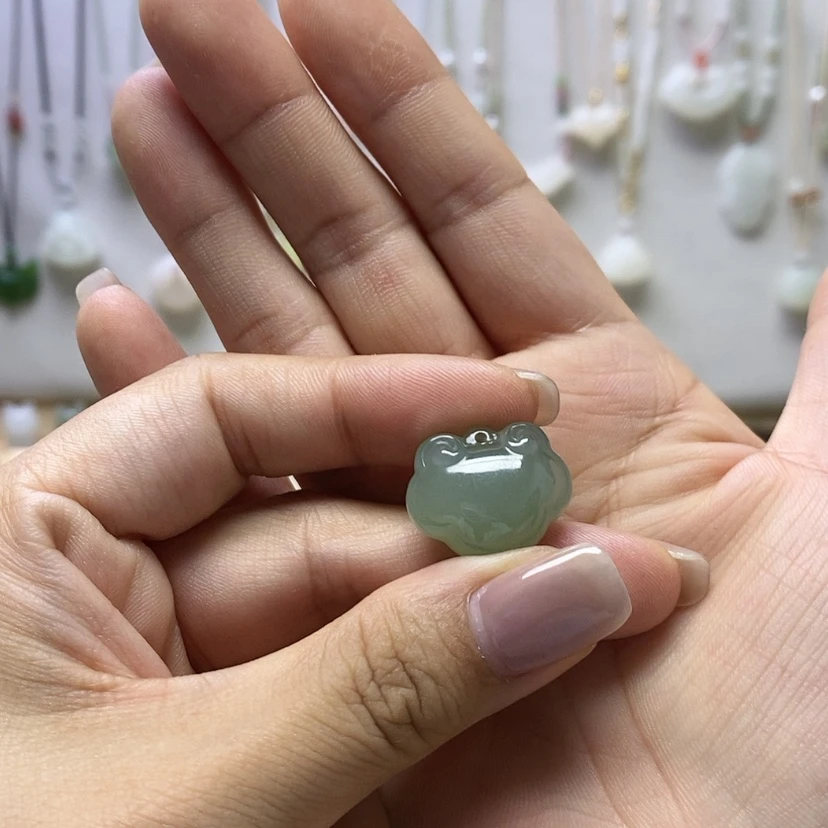 【闪购商品】和田玉未镶嵌颈饰南**?