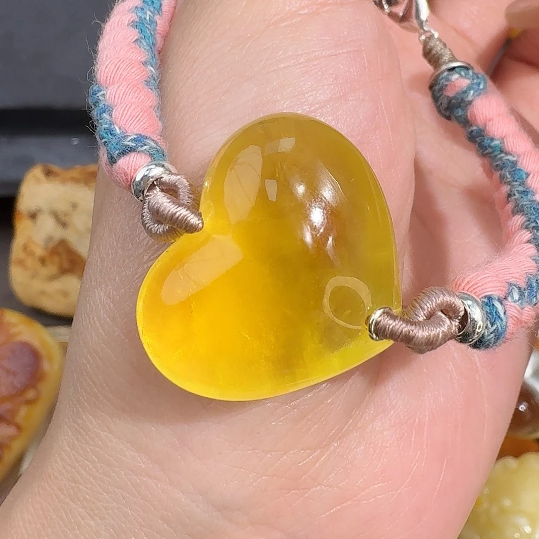 菜***虫琥珀未镶嵌裸石我