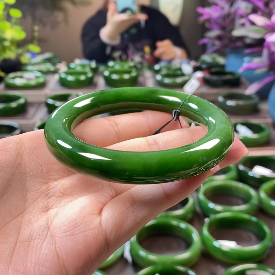 和田玉（碧玉）手镯未镶嵌