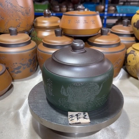 紫砂茶叶罐。。。。。。。。。。