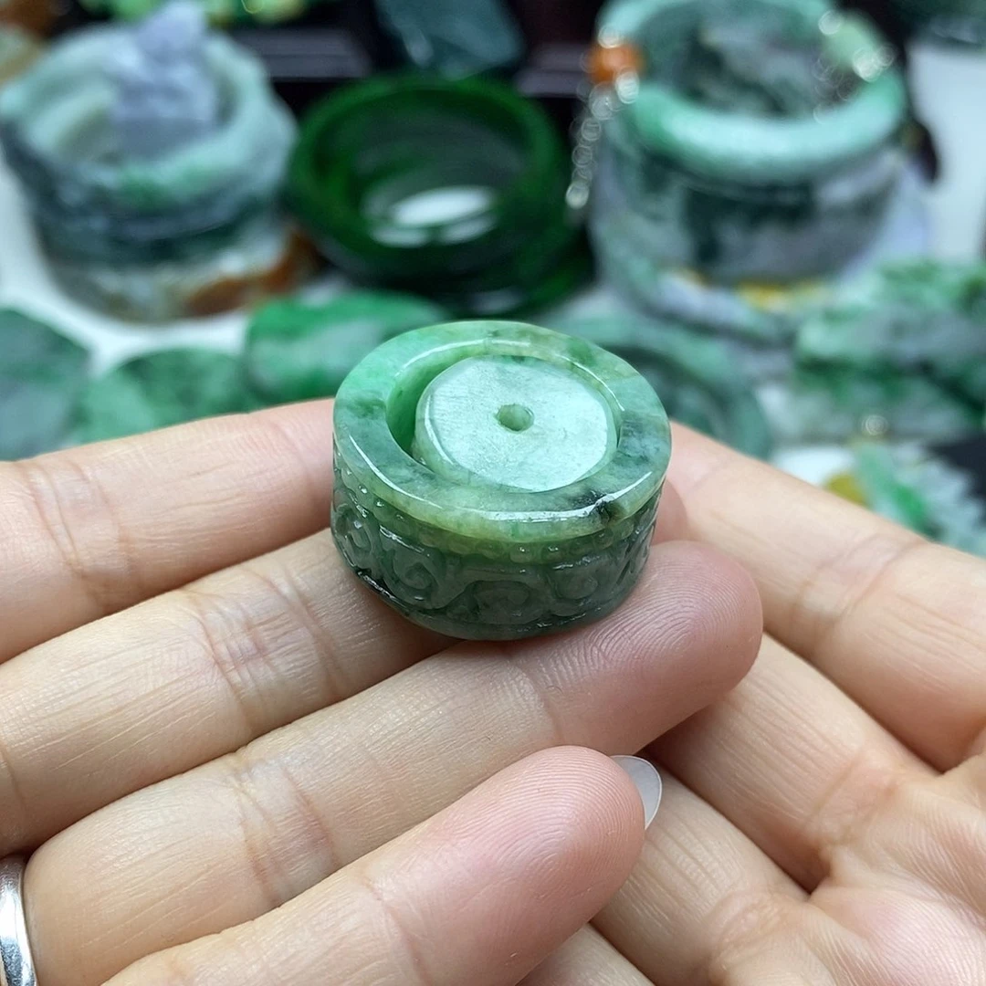 颈饰未镶嵌翡翠18.9圈口