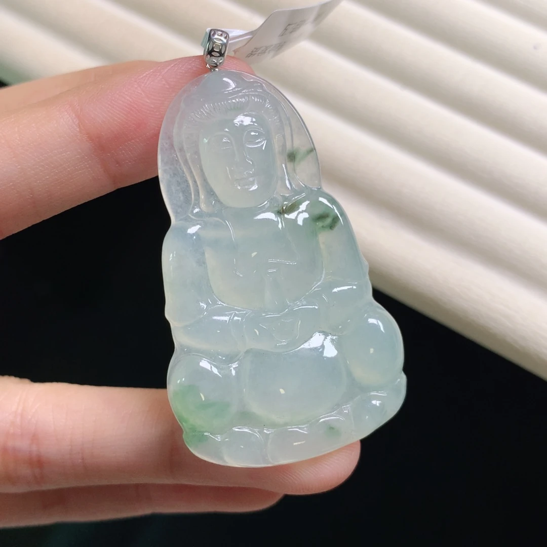 翡翠颈饰18K金镶嵌观音