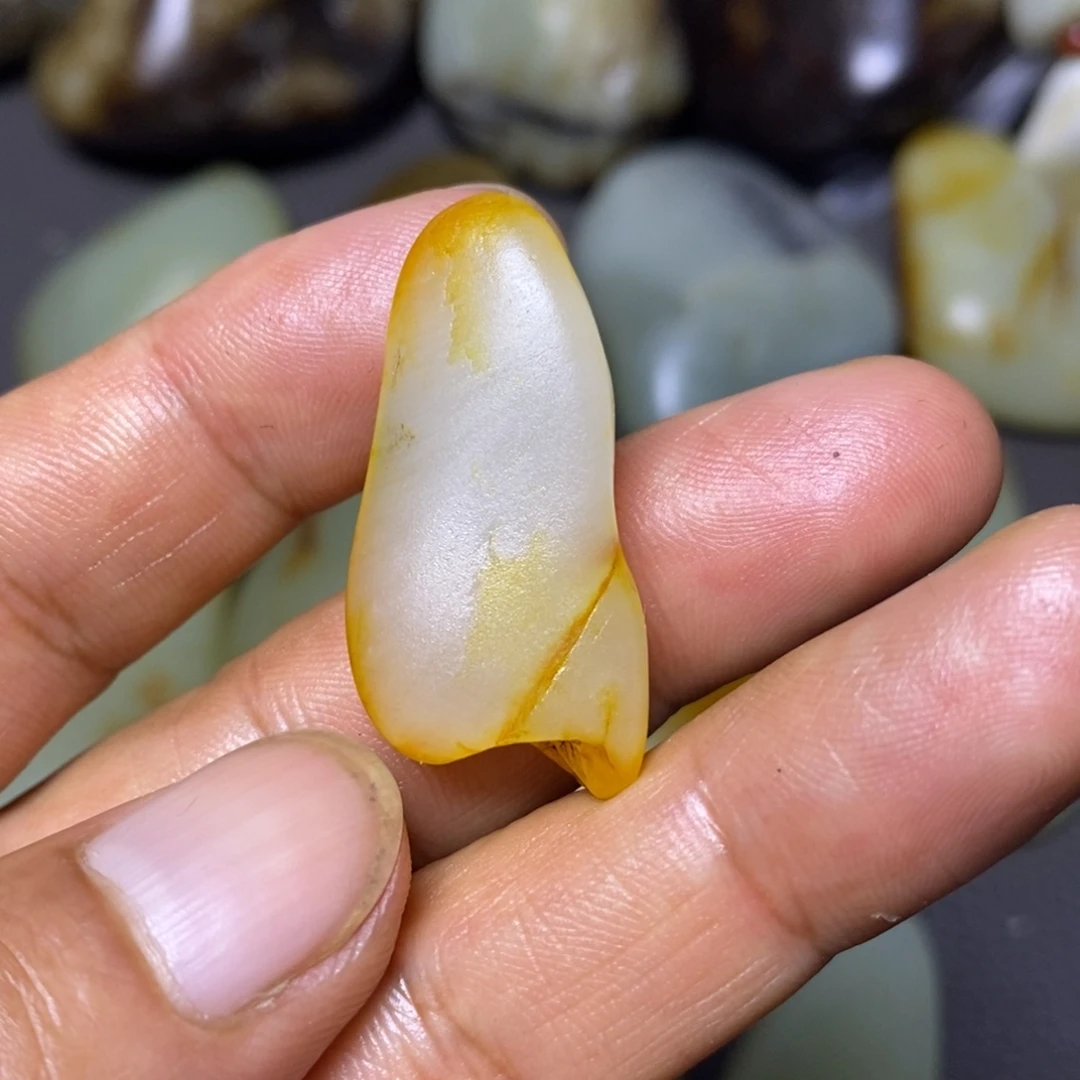 未镶嵌和田玉（糖玉）挂件