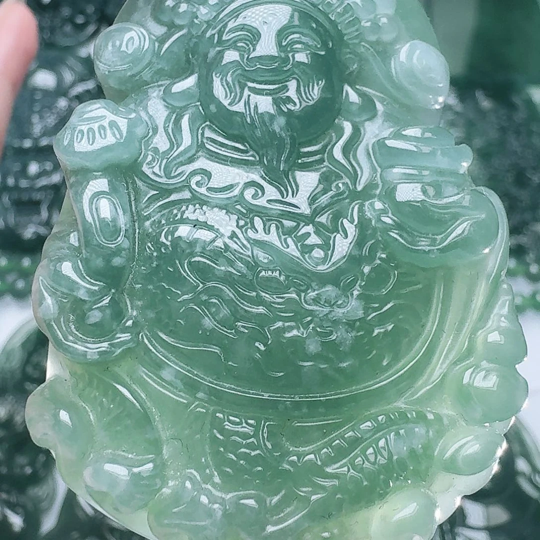 翡翠未镶嵌颈饰11