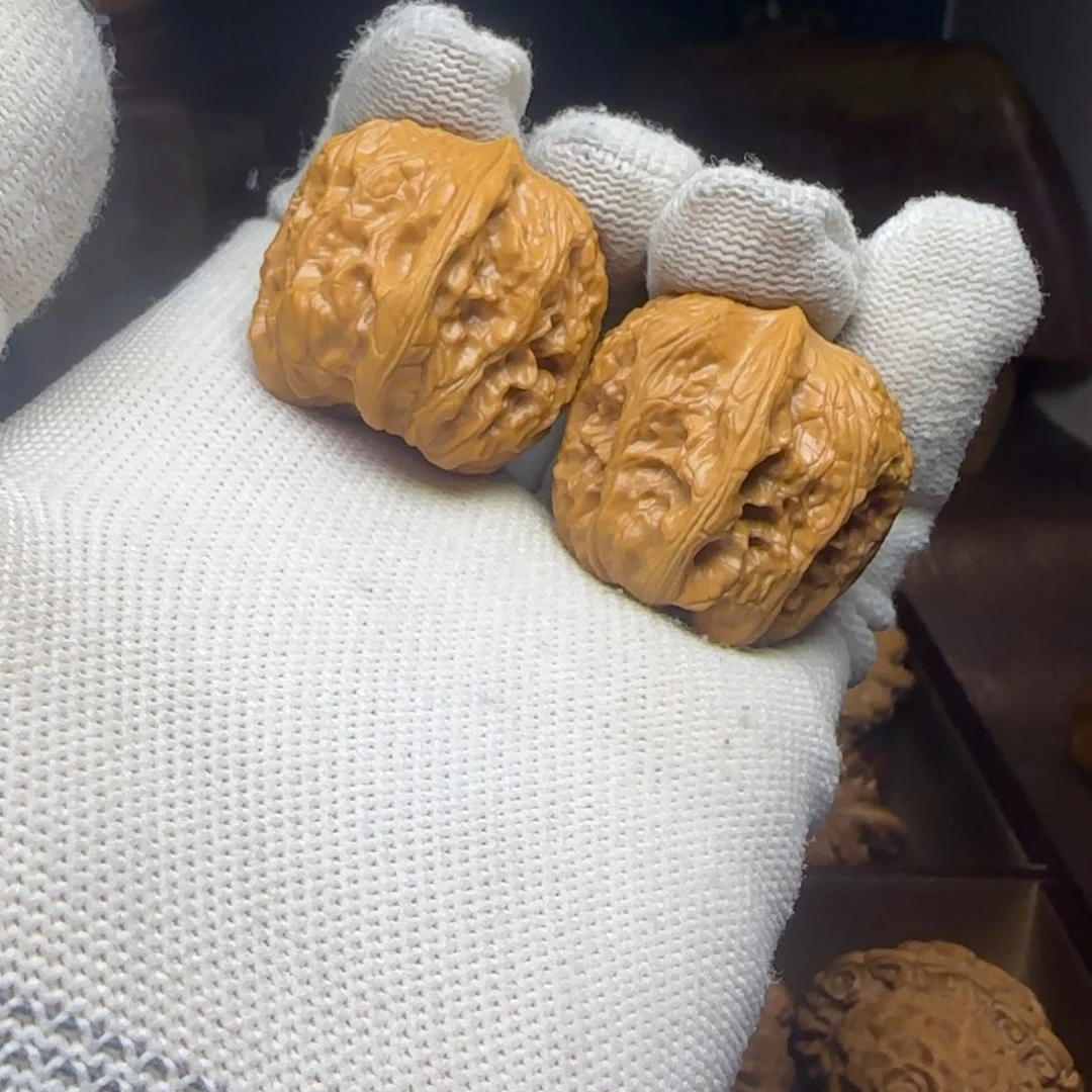 把件桃核上古方尊