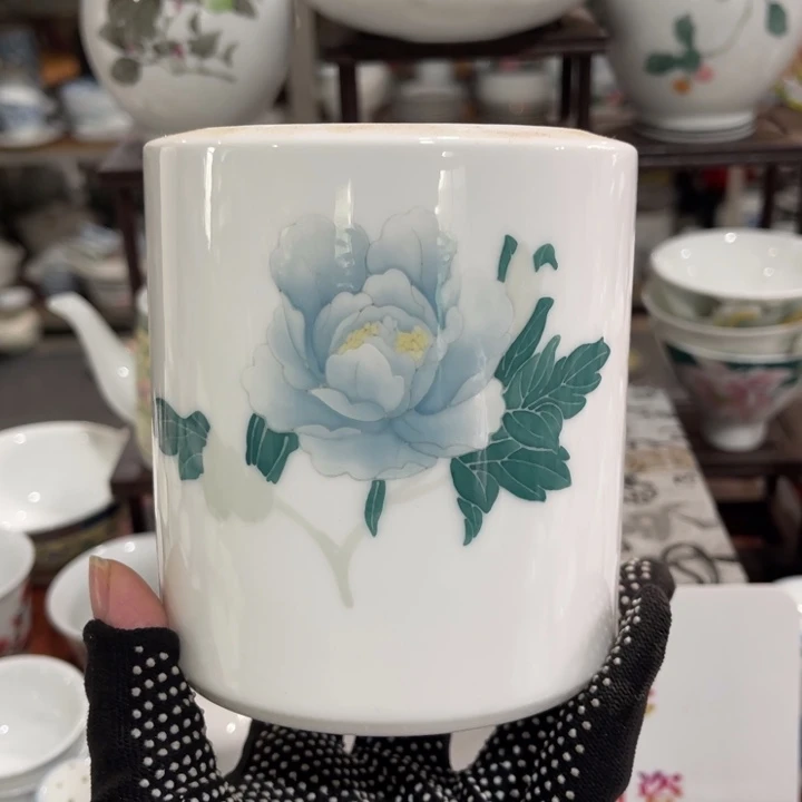 陶瓷醴陵手绘釉下五彩笔桶11厘米高