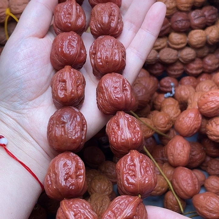 熊***～文玩核桃手串玉化蛤蟆