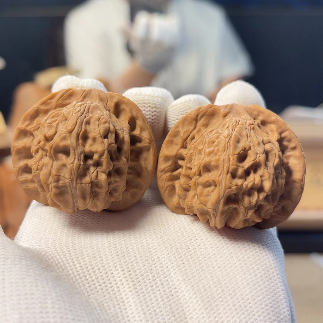 文玩核桃把件40天地