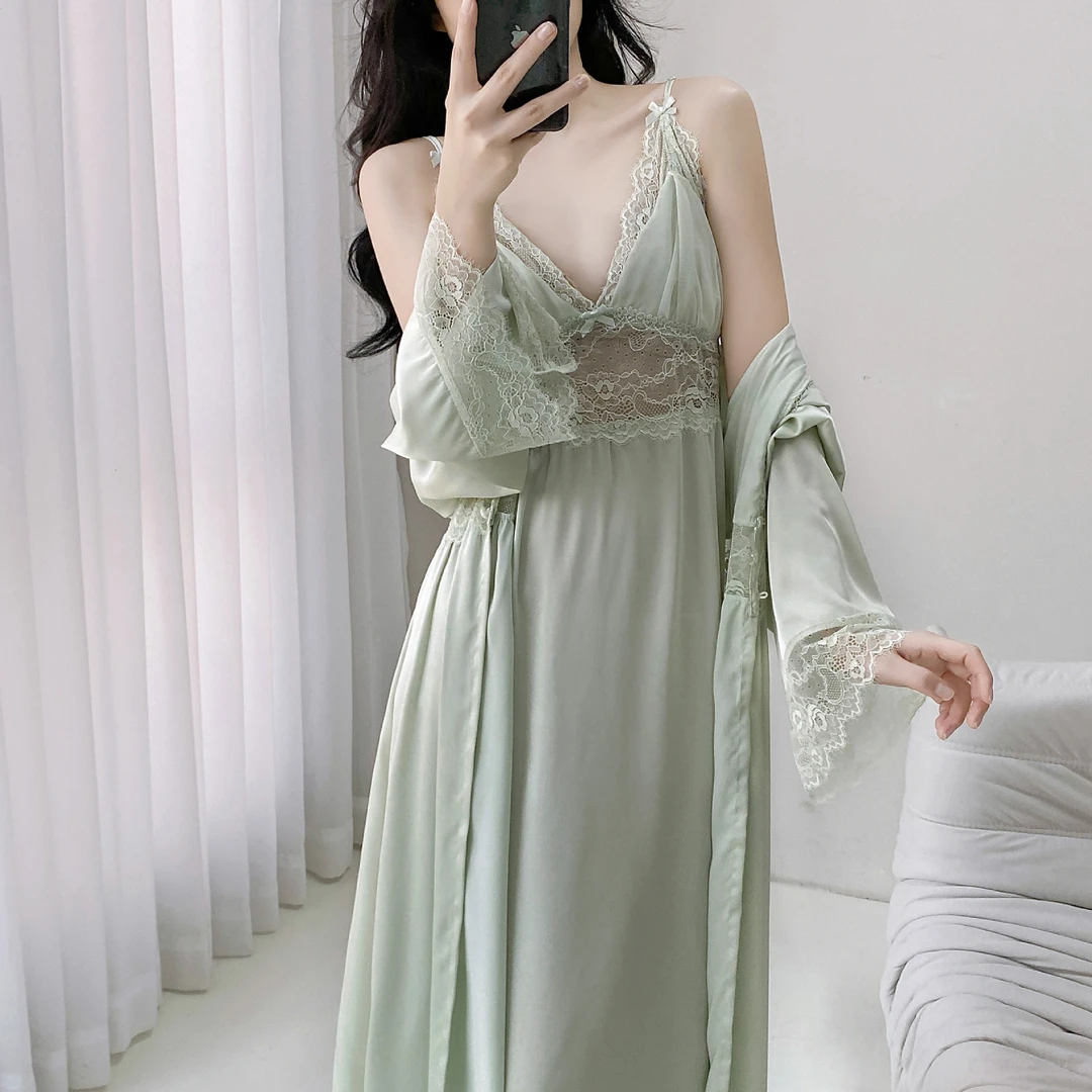 睡衣女夏季薄款吊带睡袍加长款女士性感薄款吊带带胸垫冰丝睡裙