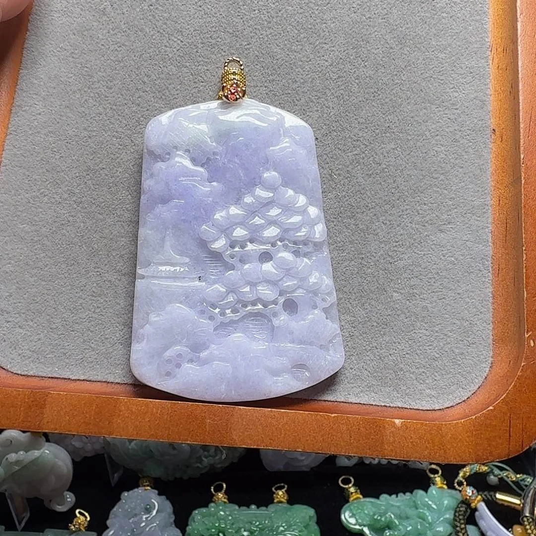 吊坠(赠链)未镶嵌翡翠